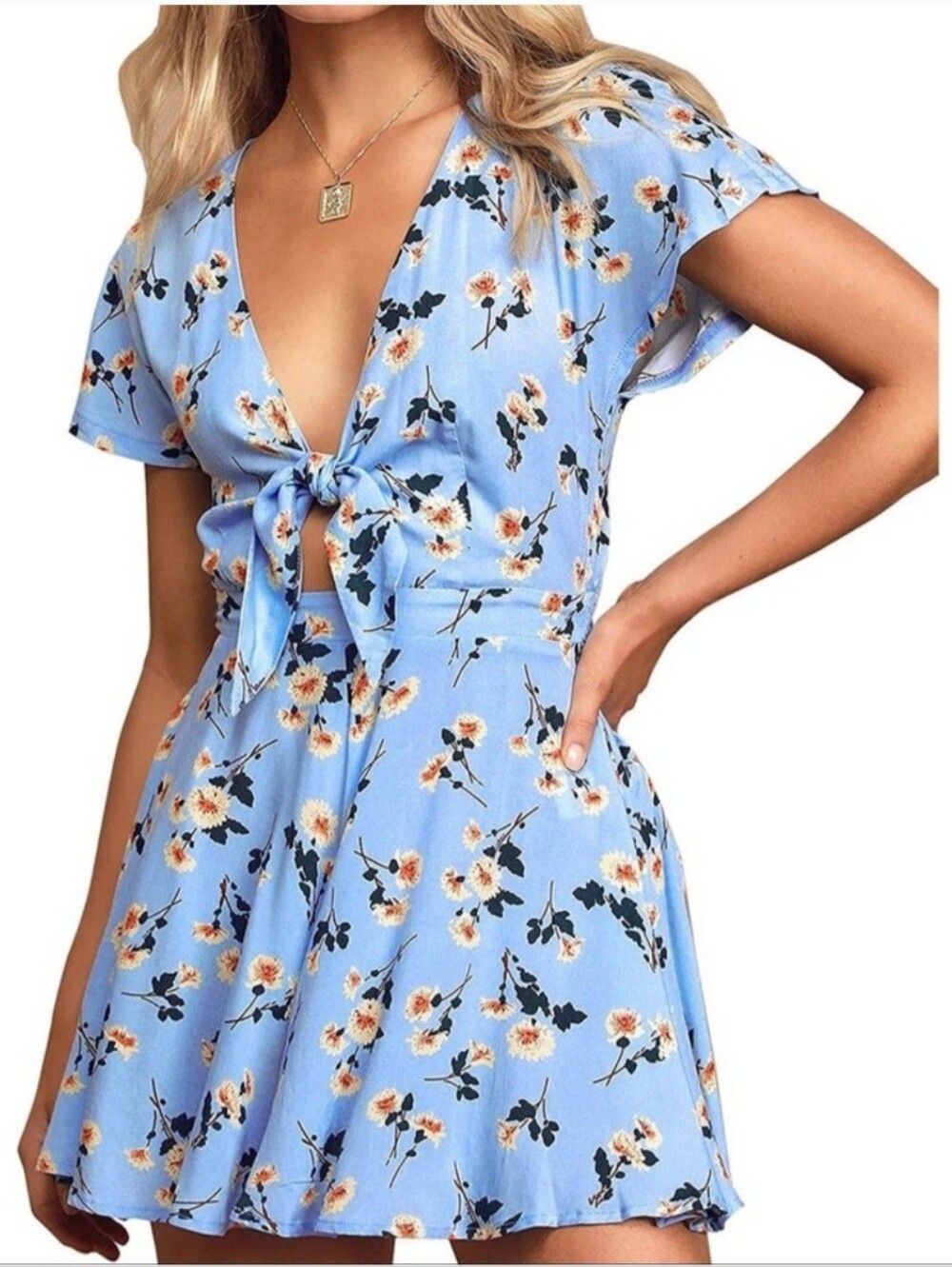 Lulus Dondi She's So Sweet Light Blue Floral Print Tie-Front Cutout Romper XS